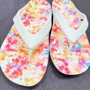 White Crocs Flip Flops size 9 - never worn